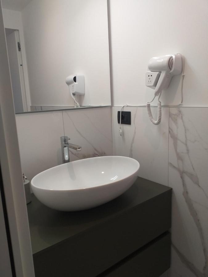 Duomo Apartments Milano Εξωτερικό φωτογραφία